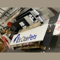 St. Clair Pets custom storefront sign.